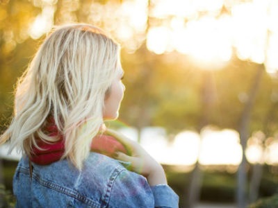  New Study Says Daylight Exposure Can Help Reduce Effects of Blue Light on Sleep