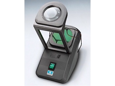 Essilor - Progressive Lens Engraving Identifier from Essilor ...